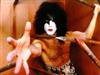 PAUL STANLEY PREPARA DISCO EN SOLITARIO