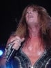 SEBASTIAN BACH: NUEVO MANAGER Y NUEVA DISCOGRÁFICA