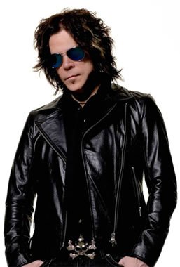 TONY HARNELL TRABAJA EN NUEVO MATERIAL