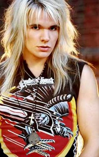 NUEVO VOCALISTA EN CRASHDIET