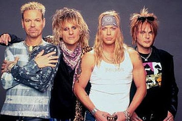 POISON GRABAN EL CONSABIDO DISCO DE VERSIONES