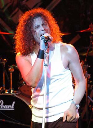 JEFF SCOTT SOTO ABANDONA JOURNEY