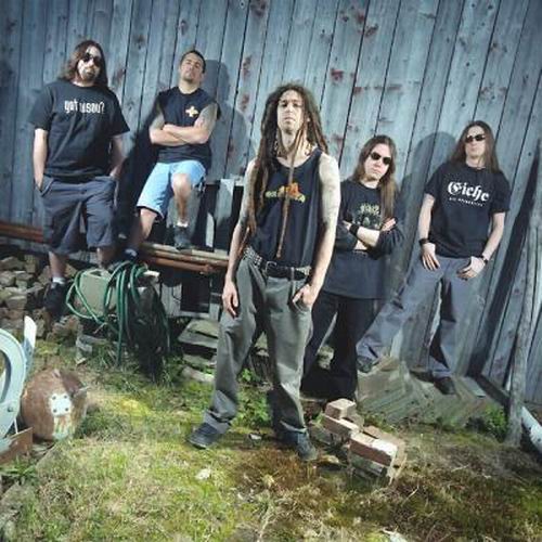 SHADOWS FALL SE UNEN A LA GIRA DE MACHINE HEAD Y TRIVIUM