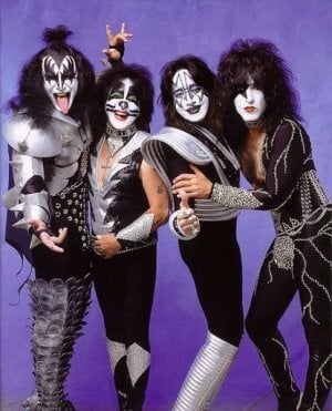 ACTUACIÓN DE KISS EN MICHIGAN