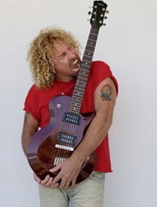 SAMMY HAGAR: “NO ENTIENDO PORQUE MIKE SE HA QUEDADO FUERA”