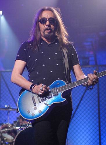 ACE FREHLEY AGOTA ENTRADAS