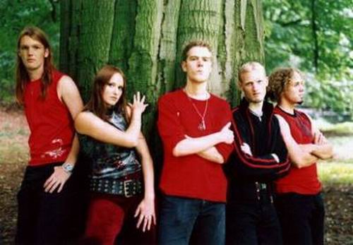 DELAIN CON COLABORACIONES