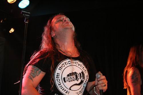 HENNING BASSE CANTA PARA GAMMA RAY EN ESPAÑA