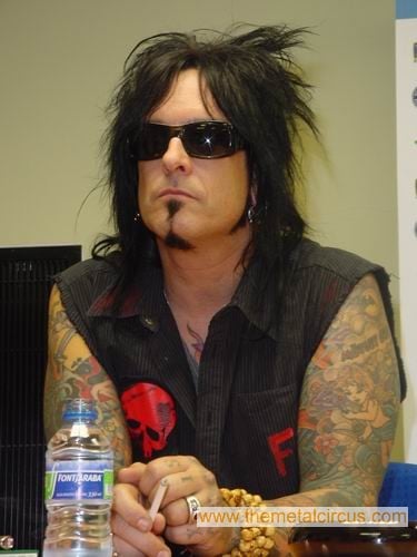 ¿POSIBLE GIRA DE SIXX:A.M.?