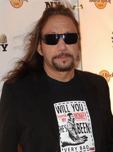 ACE FREHLEY NO VISITARÁ ESPAÑA