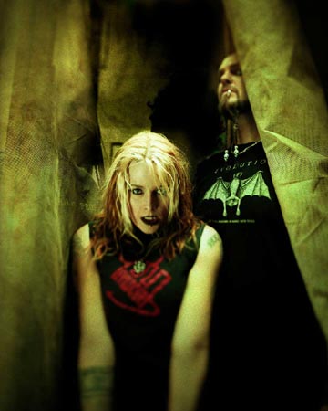 OTEP Y TRAIL OF TEARS AL METAL FEMALE VOICES FEST