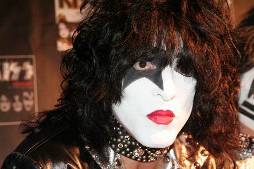 PAUL STANLEY ACLARA LAS COSAS