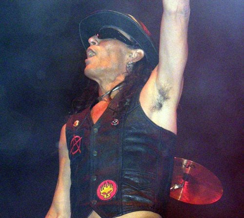 TERCERA ENTREGA DE STEPHEN PEARCY EN SOLITARIO