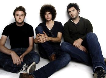 WOLFMOTHER PIERDE A DOS COMPONENTES