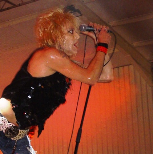 HANOI ROCKS PONEN PUNTO Y FINAL A SU CARRERA