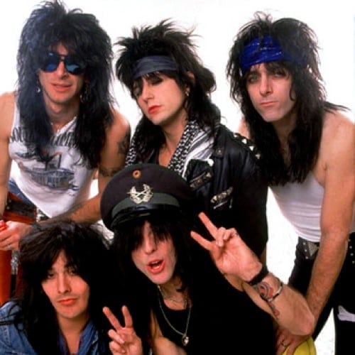 LA GUNS CELEBRAN 20 AÑOS DE COCKED & LOADED