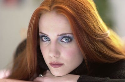 SIMONE SIMONS: “ME ENCANTAN LAS NUEVAS CANCIONES Y ESTOY DESEANDO TOCARLAS EN DIRECTO”