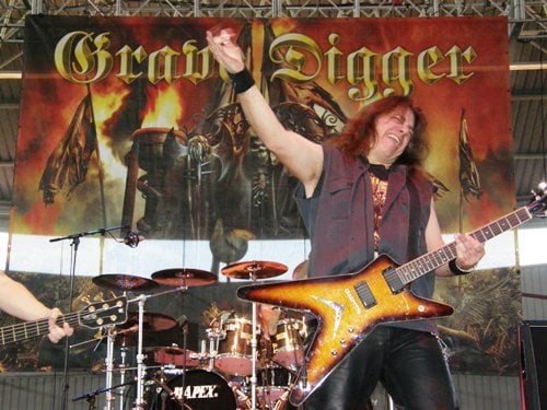 GRAVE DIGGER PIERDEN A UN GUITARRISTA