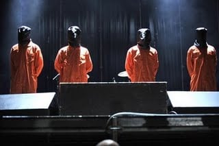 VARIOS MÚSICOS DENUNCIAN EL USO DE SUS CANCIONES PARA TORTURAR A LOS PRESOS DE GUANTÁNAMO