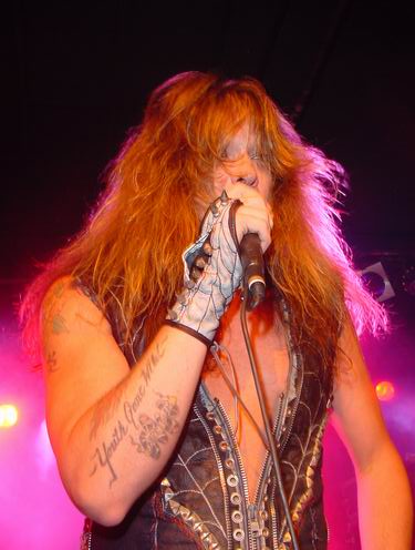 SEBASTIAN BACH Y DANKO JONES TELONEROS DE GUNS N´ROSES