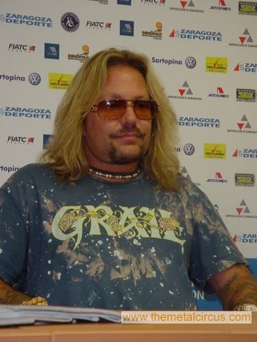 VINCE NEIL DESVELA TÍTULO DE SU PRÓXIMO DISCO EN SOLITARIO