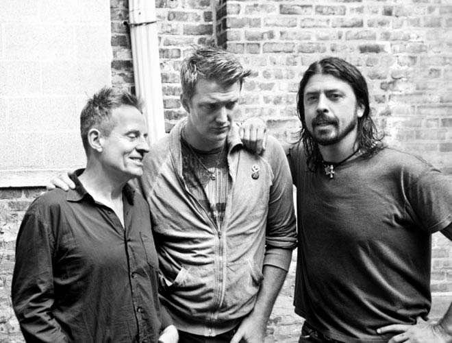 Dave Grohl abre la puerta de Them Crooked Vultures