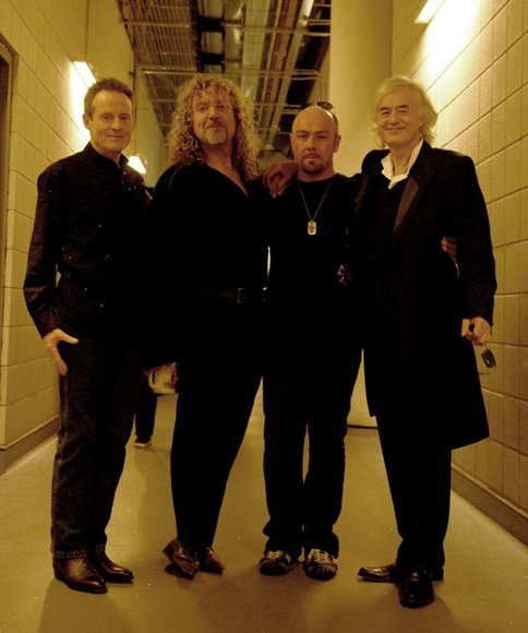 LED ZEPPELIN FUERON TANTEADOS PARA ENCABEZAR EL DOWNLOAD