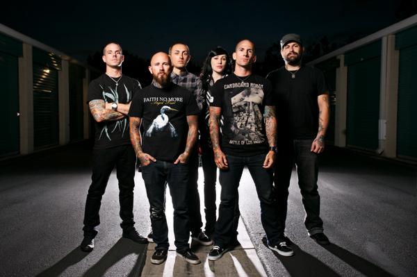 BLEEDING THROUGH: SU NUEVO DISCO EN STREAMING