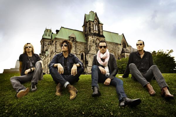 Stone Temple Pilots rinden homenaje a Scott Weiland