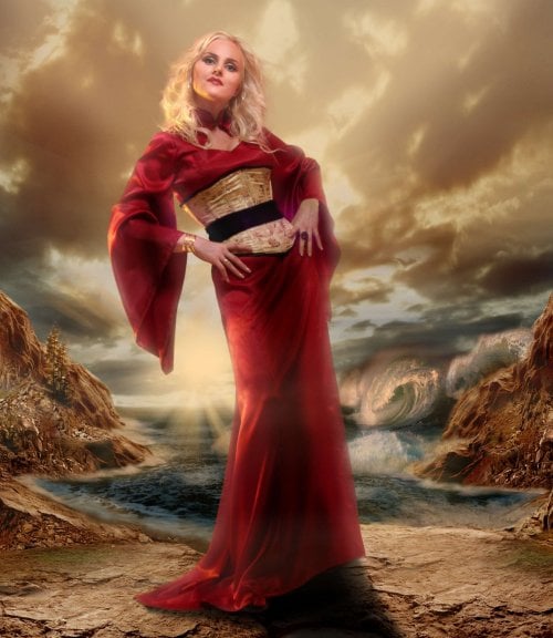 LIV KRISTINE PUBLICA DISCO EN SOLITARIO