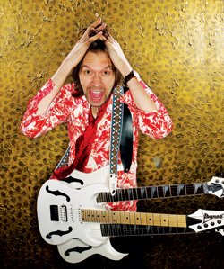 PAUL GILBERT PUBLICÁ DISCO INSTRUMENTAL