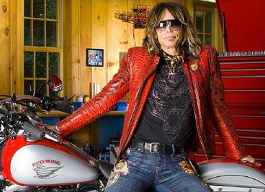 STEVEN TYLER: ESCUCHA SU NUEVO SINGLE