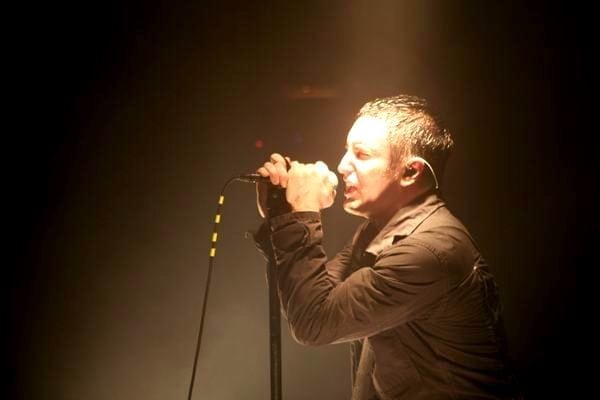 TRENT REZNOR: “LA IDEA DE QUE IBA A RECIBIR UN GLOBO DE ORO ERA SURREALISTA”