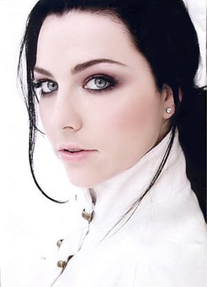 EVANESCENCE SE PREPARAN PARA GRABAR