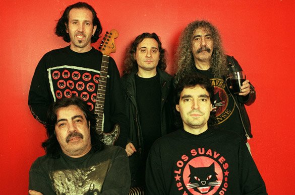 LOS SUAVES APLAZAN SU CONCIERTO DE PAMPLONA