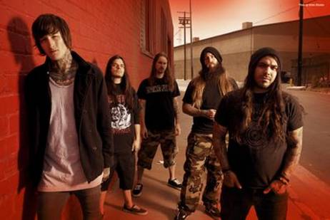 SUICIDE SILENCE PUBLICAN VÍDEO CON LA LETRA DE "FUCK EVERYTHING“