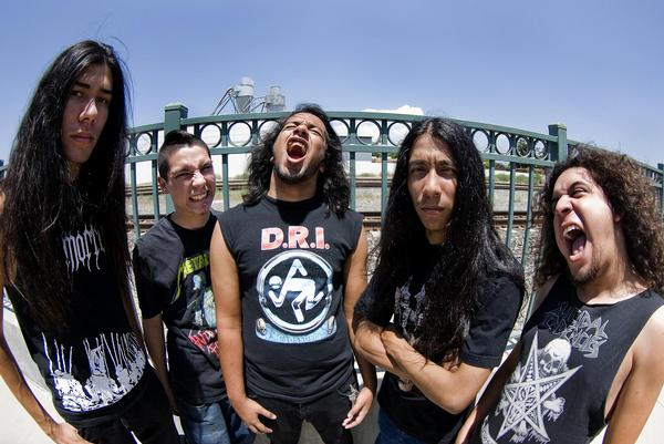 BONDED BY BLOOD ANUNCIAN NUEVO BAJISTA