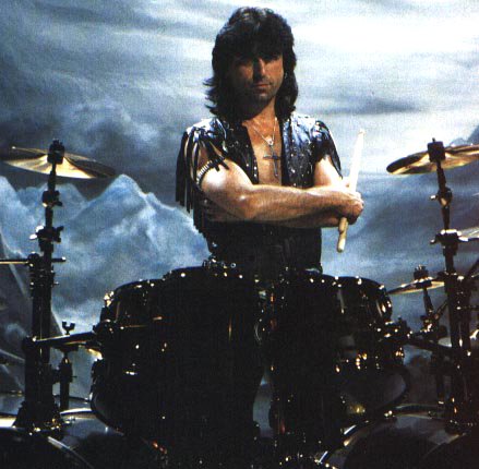 DOCUMENTAL DE COZY POWELL EN MARCHA