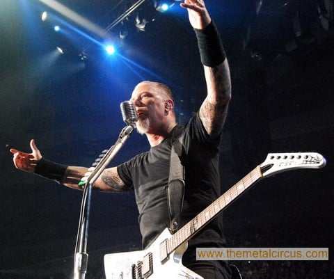 METALLICA: PRIMER CONCIERTO DE SU 30 ANIVERSARIO CARGADO DE SORPRESAS