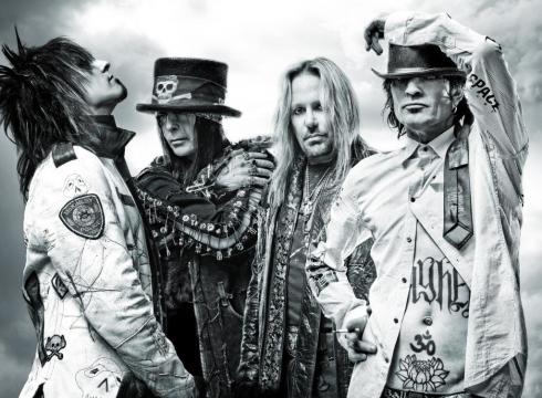 VINCE NEIL: “ESTOY PENSANDO SERIAMENTE EN DEJAR MÖTLEY CRÜE”