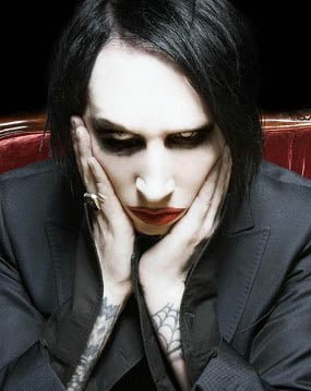 NUEVO BATERÍA EN GIRA PARA MARILYN MANSON