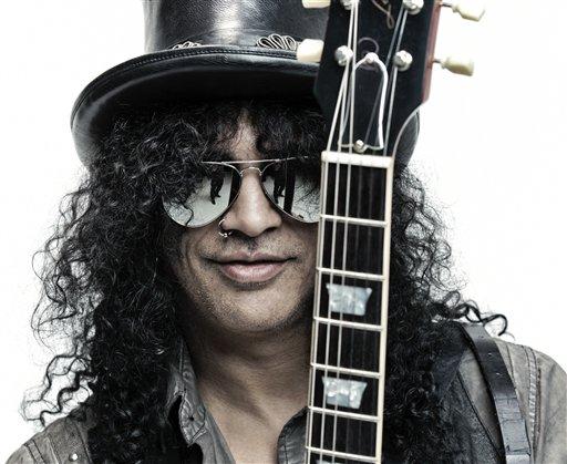 Slash firma nuevo contrato para su futuro