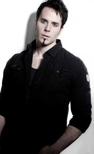 KAMELOT ANUNCIAN NUEVO VOCALISTA