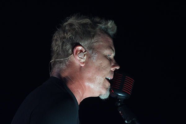 Metallica cancela en dos festivales por la recuperación de James Hetfield