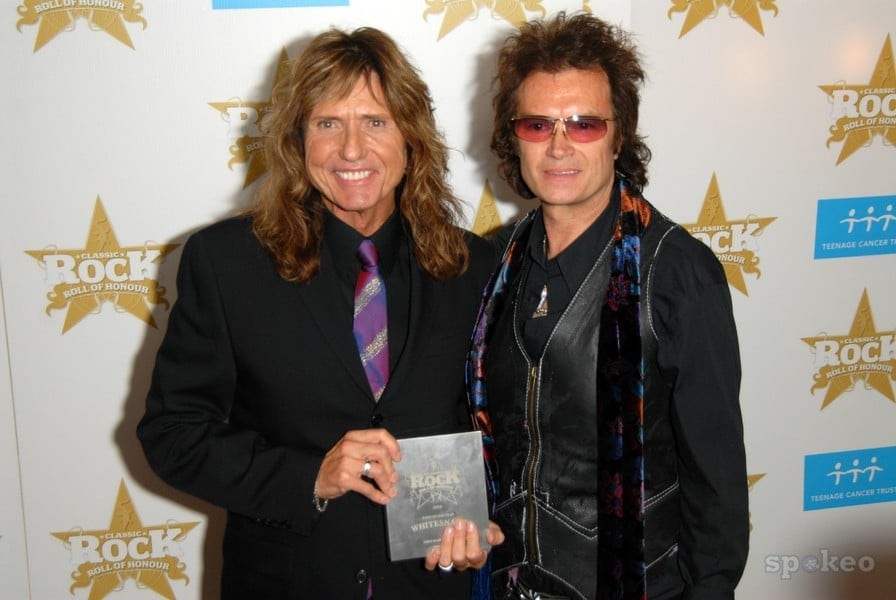 Glenn Hughes se une a David Coverdale para interpretar un clásico de Deep Purple