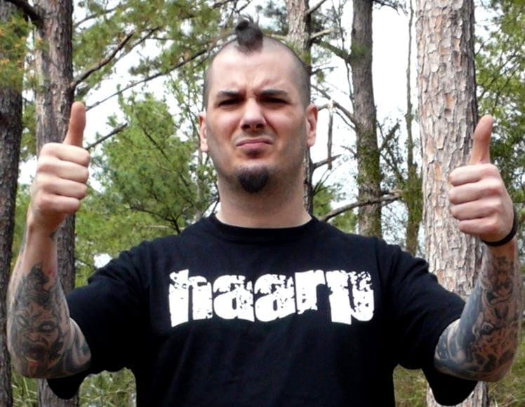 PHILP ANSELMO: "ZAKK Y YO HEMOS HABLADO DE HACER UNA REUNIÓN DE PANTERA"