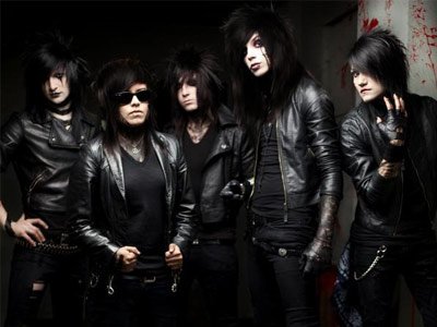 MÁS DATOS DE LO NUEVO DE BLACK VEIL BRIDES