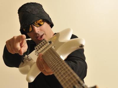 JOE SATRIANI A POR OTRO NUEVO ÁLBUM