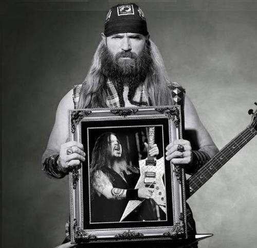 ZAKK WYLDE: "SERÍA UN HONOR TOCAR LAS PARTES DE DIMEBAG. ERA MI HERMANO"