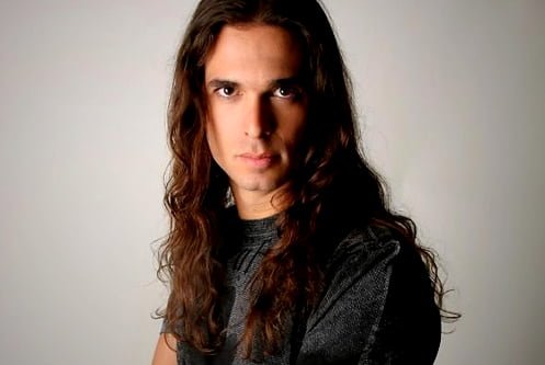 ANGRA DESVELAN EL NOMBRE DE SU “NUEVO” CANTANTE PARA EL 70000 TONS OF METAL